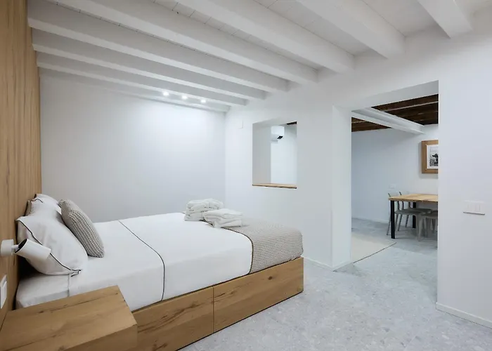 Ca' Celeste Apartament *